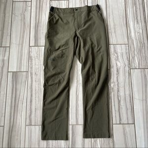 NWOT The North Face pants.